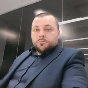 Дмитрий Ринкевич – практикующий специалист по государственным и корпоративным закупкам, эксперт по 44-ФЗ и 223-ФЗ